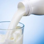 روزانه چند لیوان شیر بنوشیم؟